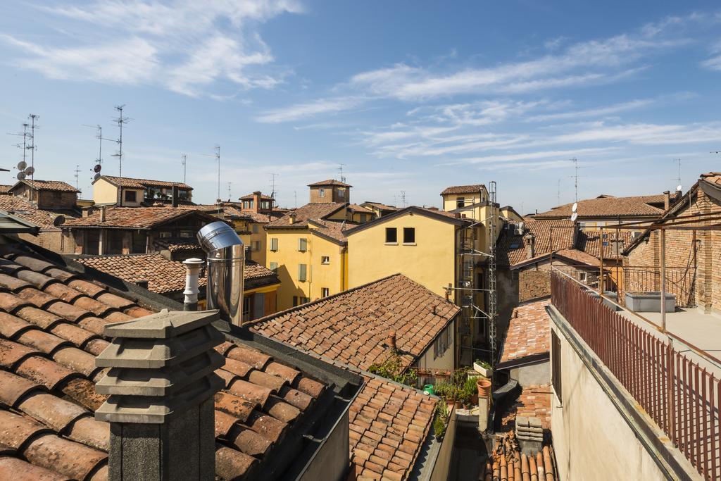 Ferienwohnung Attico Del Duomo Modena Exterior foto