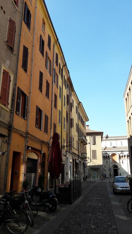 Ferienwohnung Attico Del Duomo Modena Exterior foto