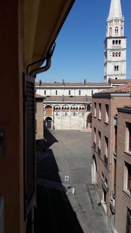 Ferienwohnung Attico Del Duomo Modena Exterior foto